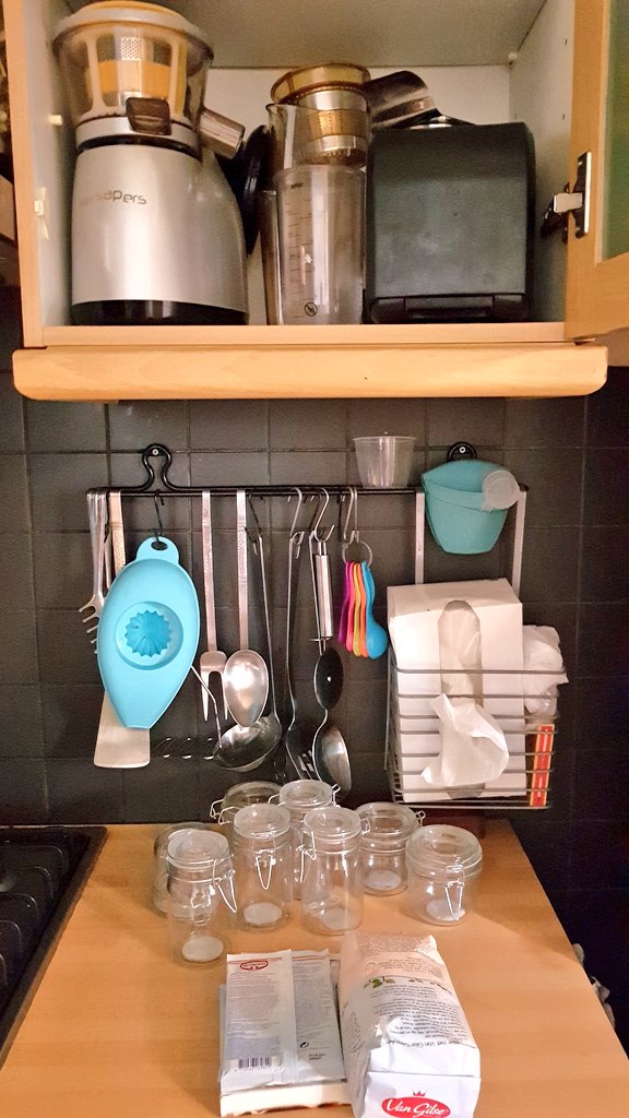 AmyvanSon's tweet photo. Morgen ga ik met @madamemagica Druivenjam maken natuurlijk met de #versapers #slowjuice. Wil je dat ook dan mag je bij me komen plukken en juicen. Wel zelf lege flessen of potten meenemen! #Arnhem #DM me. https://t.co/gBHNaYm0Sr