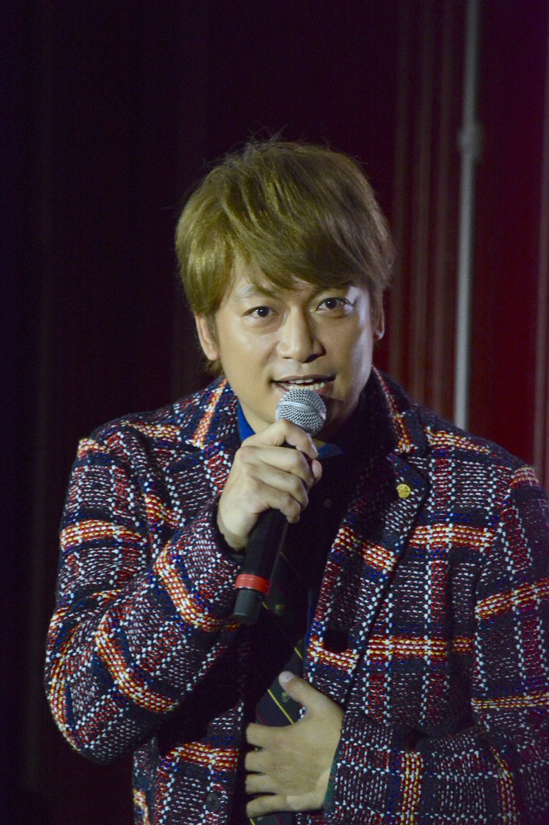 kanataro405's tweet photo. かわいいかわいいー(｀；ω；´)♡
やっと取り込みました（笑）少し荒いけど思い出プライスレス！
慎吾ちゃん、ルーブルで初個展本当におめでとう㊗🎉
あなたを好きになって幸せしかありません！Arigato!
#かな初NAKAMAdesParis #香取慎吾初個展鑑賞ツアー #新しい地図inルーブル #新しい地図 #香取慎吾 https://t.co/mrulfVLpss