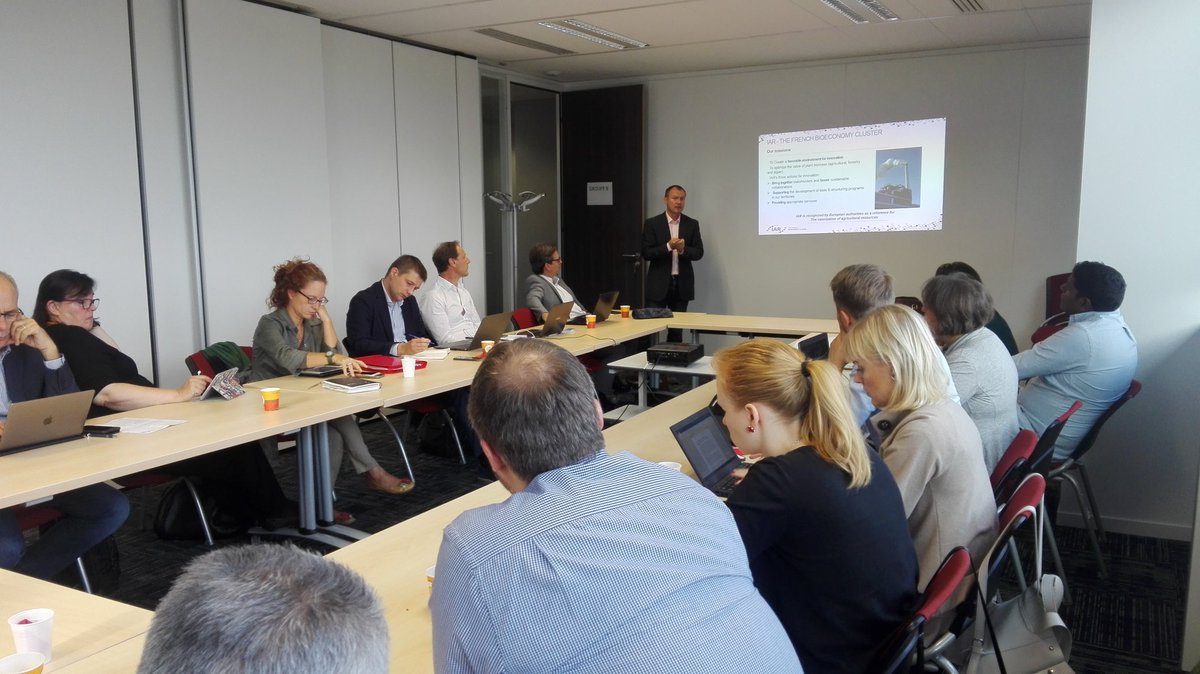 SPEEDUPproject's tweet image. Thanks @GrandENov for hosting the 2nd day workshop of 4th #SPEEDUP Interregional training workshop! Now Johan De Coninck is presenting IAR cluster iar-pole.com/cluster/vocati…