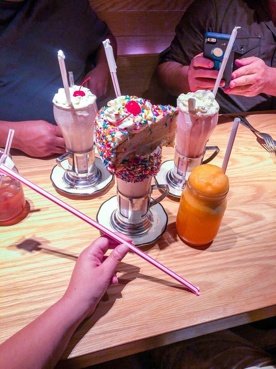 #NationalCheeseburgerDay