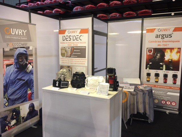 Ouvry_NRBCe's tweet photo. Nous sommes présents au salon #Petrochymia, stand n°F22. Le salon professionnel incontournable des acteurs de la #chimie, #pétrochimie #raffinerie. Présentation de nos solutions de protection les plus innovantes à destination des opérateurs : Tenue #Polyindus®, masque #OPC50, ... https://t.co/hVBpzhXPlR
