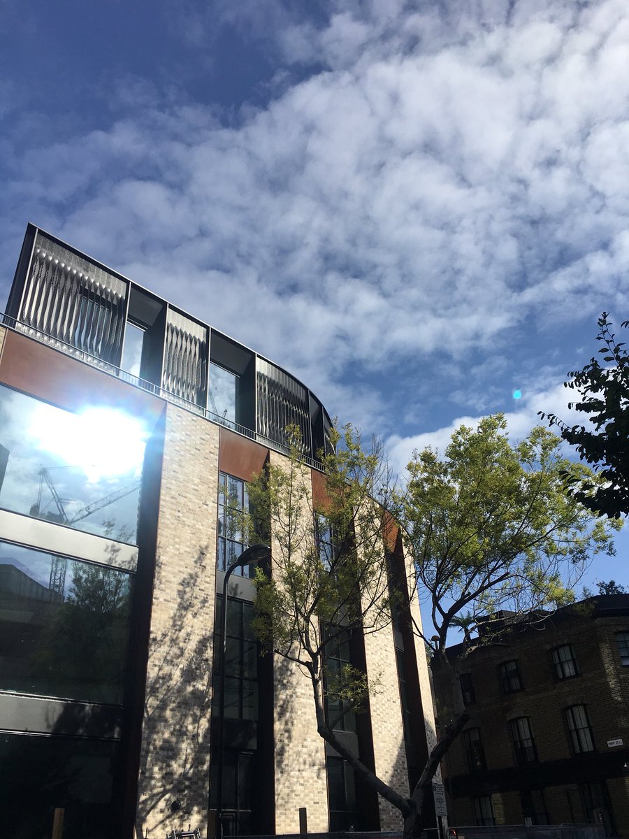 abigailfrmn's tweet image. It’s official! The new Brink Studio is up and running

And what better way to kick off the week than with a design sprint with @InnovateDFID and guests, to imagine how we might better weave frontier tech into international development

#design #adaptdev #frontiertech @hellobrink