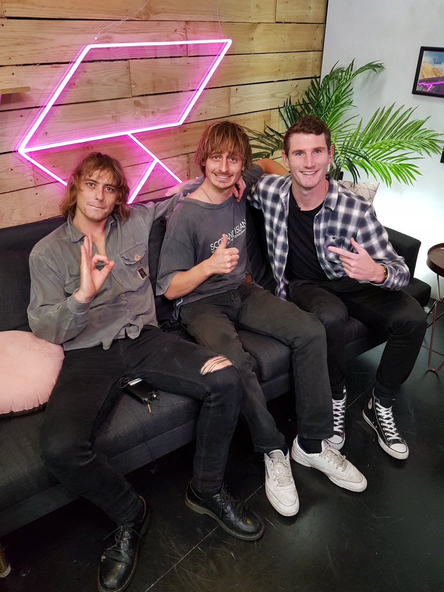 TheEdgeNights's tweet photo. We're catching up with Aussie group @limecordiale next on the show + playing their awesome new track 'Naturally' 🦘🇦🇺

There are still a few tickets available for their Dunedin show on Friday so feel free to get amongst 👊

#TheEdge30 https://t.co/hB2COGwWNE