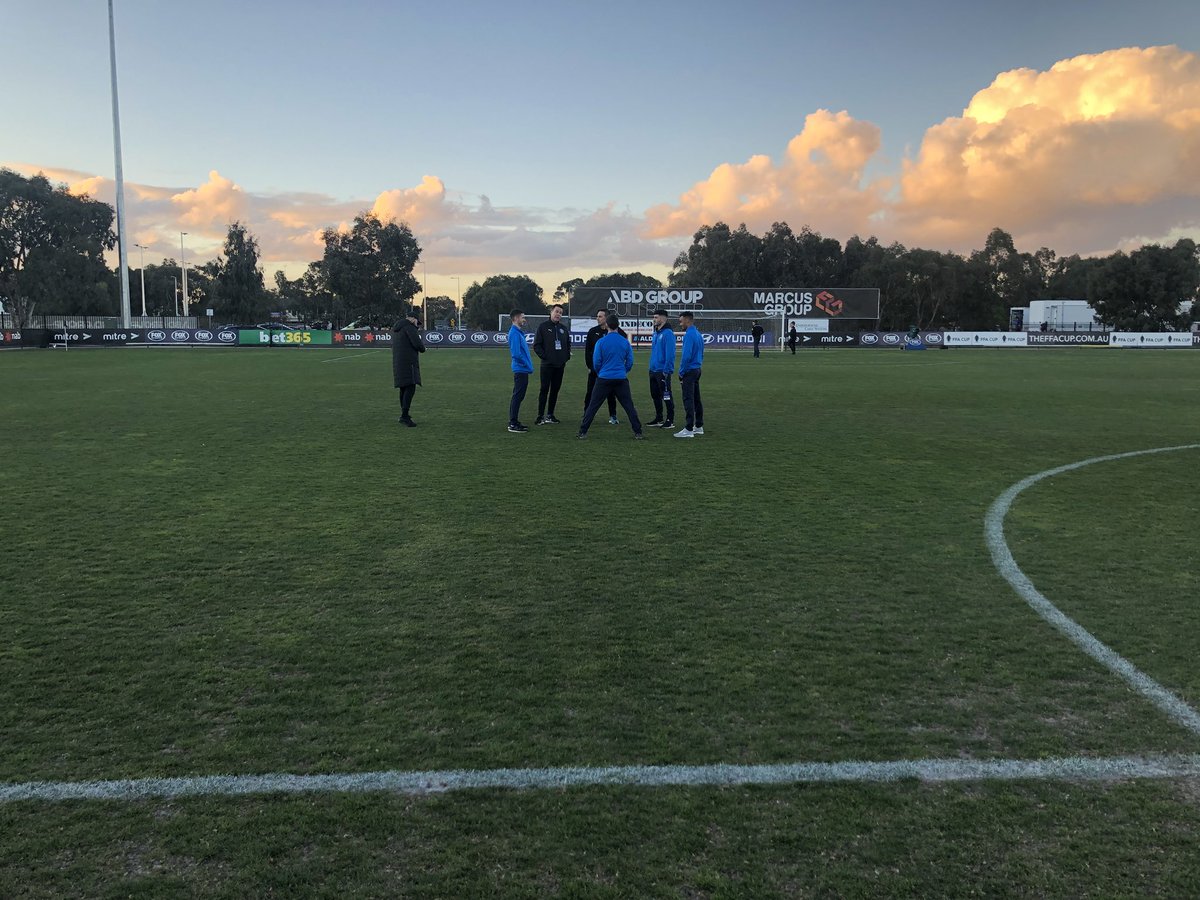 AvondaleFC84's tweet photo. Cameras 🎥 are out. Getting closer to K.O 😊

#MagicOfTheCup #AVNvSYD https://t.co/KpfPRYoWyM
