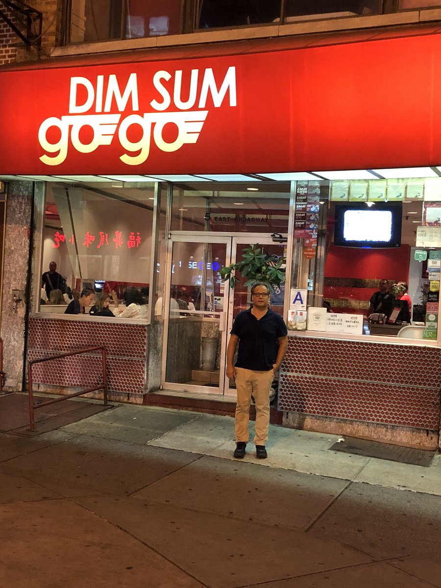 cabbagesmoothie's tweet image. My two favorite places in #NYC #Chinatown : #DimSumGoGo (for DimSum) and #NYNoodletown (for Soft Shell Crab)