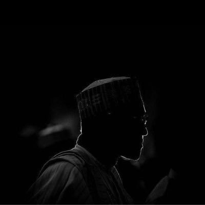 MisterJonahh's tweet image. This Man should be allowed to go home and take care of his 150 gay cows in Daura. He doesn't posses the qualities of a President rather the qualities of a good cattle rearer.
#NoToLifeless