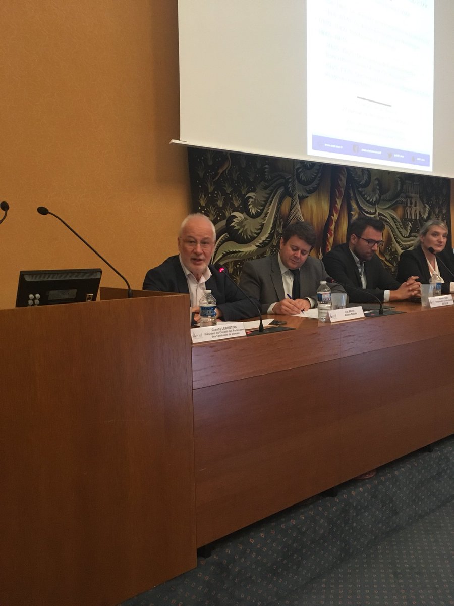 AMIF_asso's tweet photo. #Colloquenumerique : #ClaudyLebreton analyse la révolution numérique pour les #CollTerr, les avantages et l’implication à penser la ville de demain #formationelus #partenaires #villesinternet https://t.co/lmUBf3S3lL