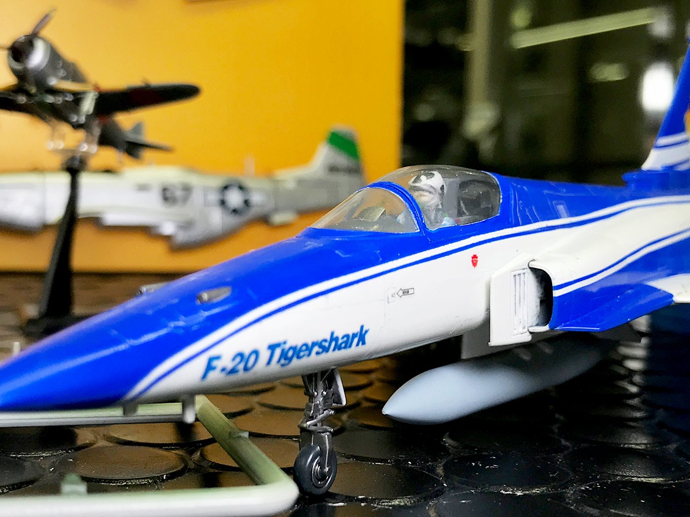 エリア88 プラモデル5機セット　タカラ製 エリア88」J35J ドラケン`風間 真` (プラモデル) - ホビーサーチ