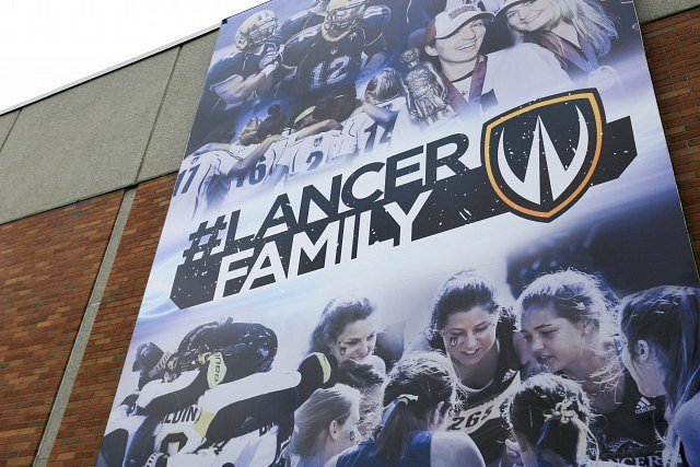 Lancers To Host Detroit Red Wings Alumni On Alumni Weekend sta.cr/33Q92 https://t.co/VHGZ2GzBlT