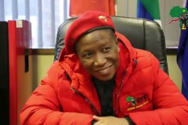 Taurus90811639's tweet photo. @AdvBarryRoux @Julius_S_Malema Look who's talking https://t.co/aH6gCIPEY9