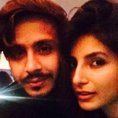Smayani18's tweet photo. in deep gentle pools
of velveteen and moonlight
i wait in silence for the soft eyed ones
#ParSh
#ParShDil โฅ๏ธ https://t.co/afEVMDdJCj