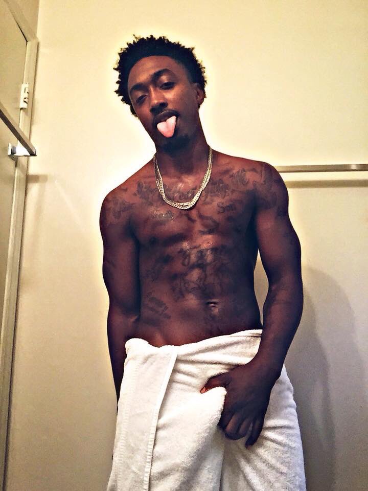 EmazinTattedup's tweet photo. Goodnight from Emazin🍫😉💦 https://t.co/Uga7XQhLnV