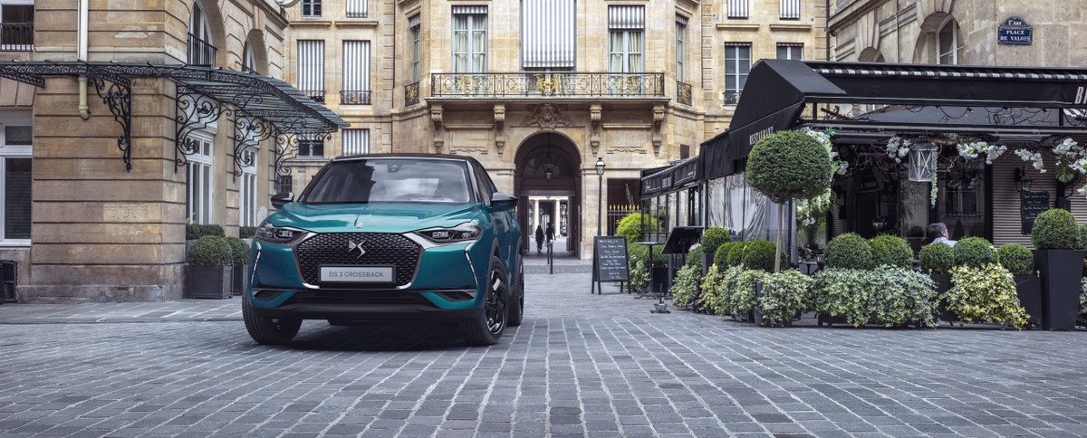 mhcmobilitynl's tweet image. DS introduceert de DS3 Crossback. Leverbaar met PureTech benzine motoren en er volgt ook een elektrische versie van dit model: de E-Tense!
#DS #DS3 #Crossback #ETense #Electric #EV #PureTech #Avantgarde #ViveLaFrance #Paris #HitachiCapitalMobility
