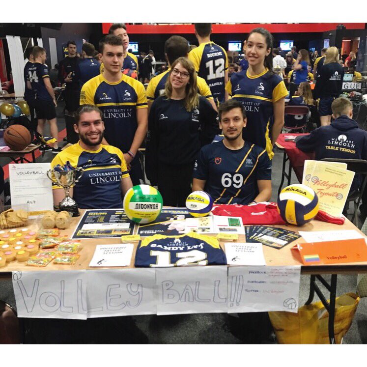 UoLVolleyball's tweet photo. We’re at the Engine Shed NOW until 4pm!
Come and register your interest in Volleyball! 🏐
We’re code number A47!🎉
#lincoln #lincolnfreshers #freshersweek2018 #volleyball #sportsfayre #engineshed https://t.co/ysgQpThPPy