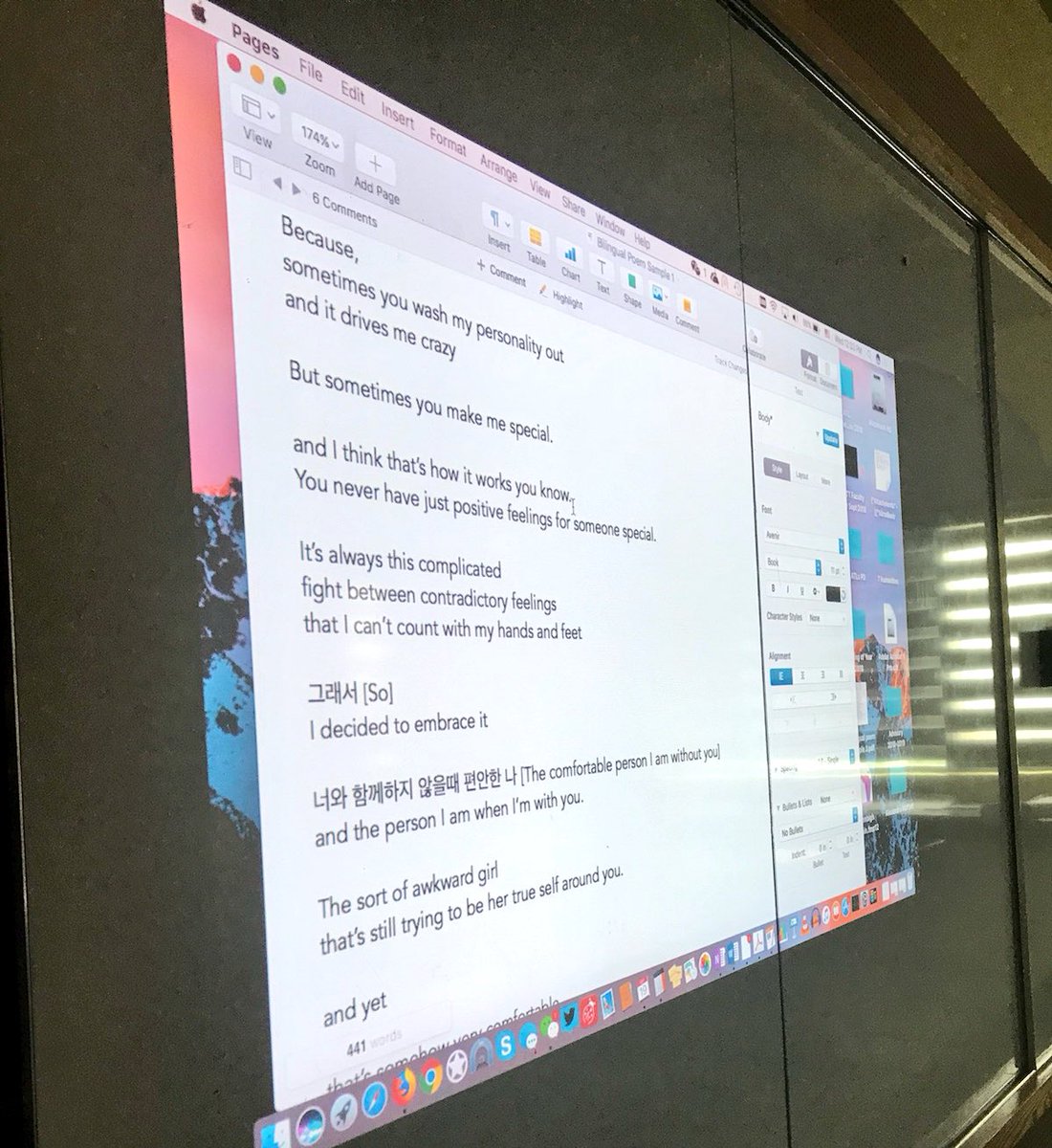 cecigomez_g's tweet photo. Got to make an impromptu visit to @fakrouse’s #IBLanguageB class & it was a quick lesson on her #jedimaster status as a literacy great! Ss accessing #mentortext for their #bilingualpoetry project🙌🏽 + check it out @SaraKAhmed! A quick 👀 at the juniors’ #identitymaps! #sisrocks https://t.co/9Lm8AUwlf6