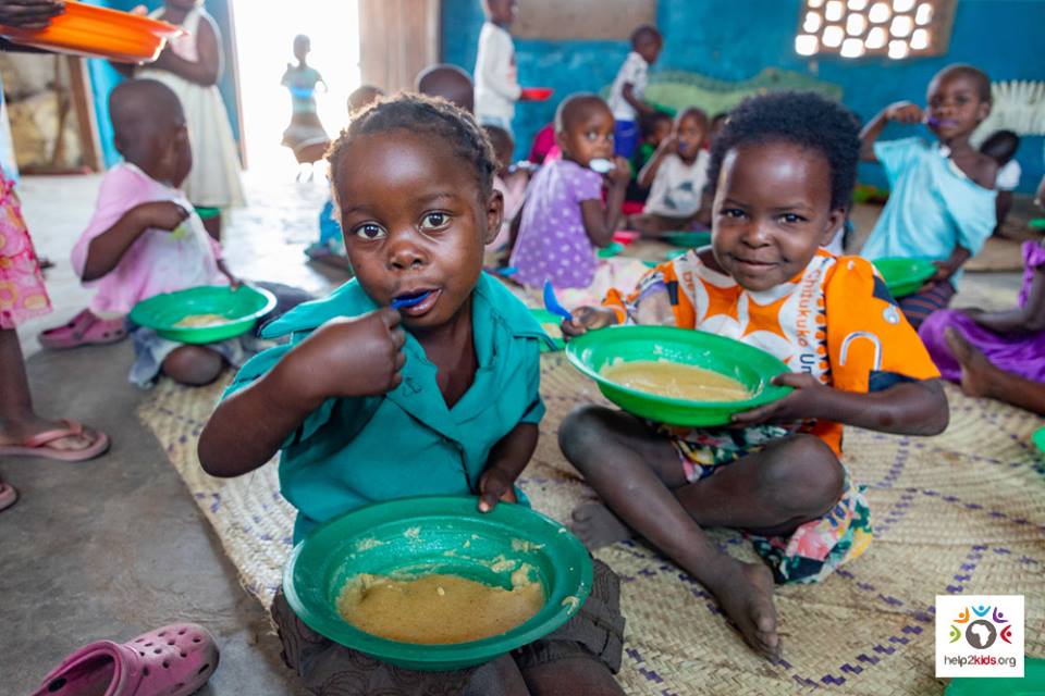 #help2kids Malawi partners with the Tiyanjane AIDS fighters, a local Community-Based Organization, to run a feeding program at Tiyanjane Nursery School. This program helps foster a productive learning environment and gives students an important head start to their education!