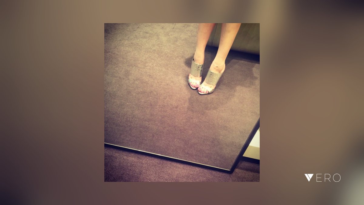 SillyGirl_T's tweet photo. 🌸High Heels🌸
#highheels #work #black #workingwoman #lonely #sleepy #shutter #capture #nature #natural #selfie #vero #pic #photo #photoonvero #sillygirl #wednesday #stylework #workinggirl #workworkwork #imisssomeone #loveyou #girl #smil… @VeroTrueSocial https://t.co/kSMh1qaJ9A