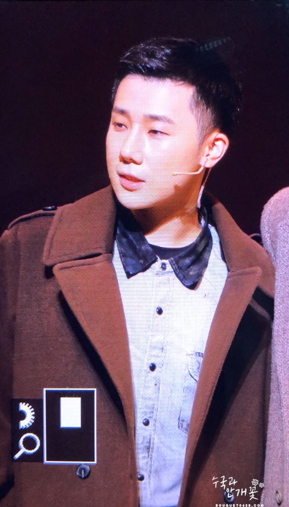 DncjLhqUYAAw9UZ.jpg:orig