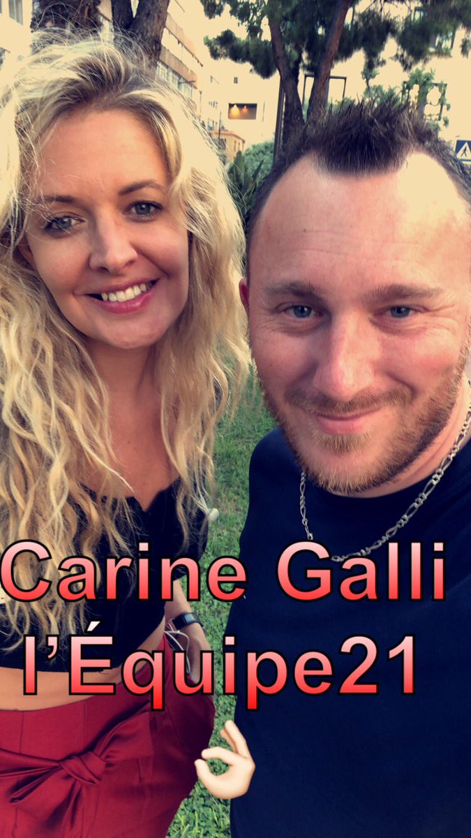 Romain_DB's tweet photo. Merci à la très charmante @CarineGalli pour sa disponibilité entre deux directs avant #ASMATM #ASMATL @lequipedusoir #lequipeFOOT 😉☺️ https://t.co/XZfFhoHcUI