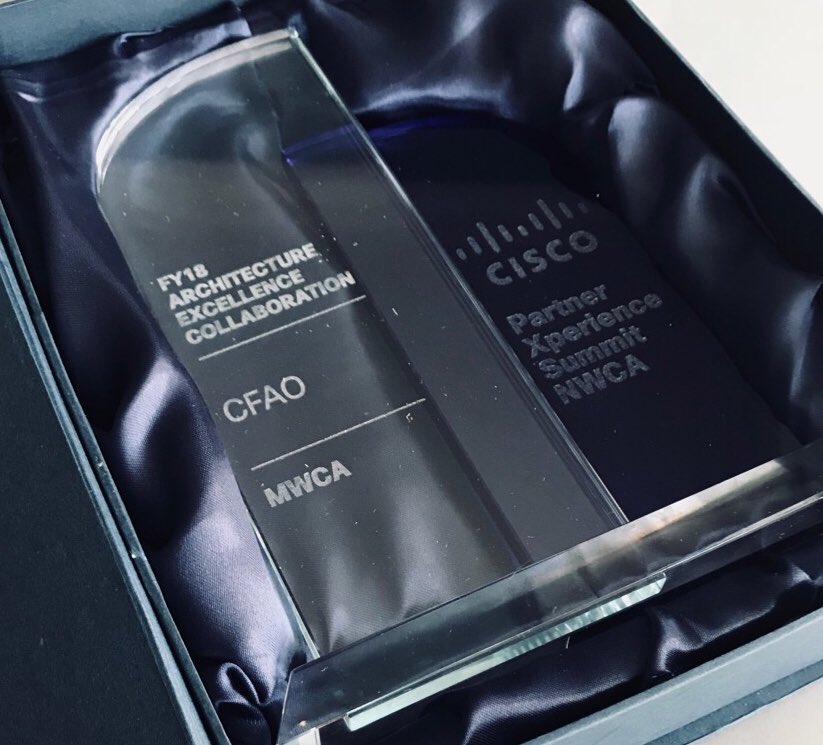 CFAOTechno's tweet photo. @CFAOTechno a reçu l’award du partenaire Communication MWCA 2018 !
Compétences et engagement de nos équipes, confiance des équipes @Cisco et de nos clients ! #PartnerXP2018 Merci à tous ! https://t.co/cYkxgxATVs