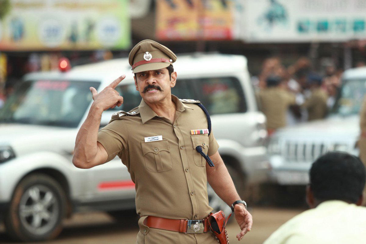 kvkrishna9999's tweet photo. @MondayReviews @KeerthyOfficial @ThisIsDSP @PushyamiFM @auraacinemas Why it is got Clean 'U' certificate... There are full of action sequences are there don't you see those ... #SaamySquarePromo #SaamySquareFromSep21 #SaamySquareTrailer2 https://t.co/qgZJw5xpRb