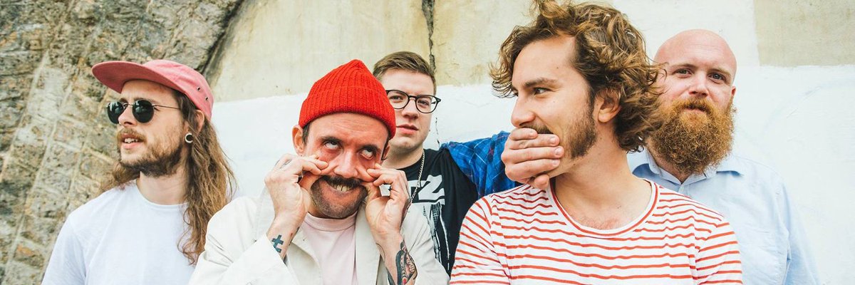 rockhaq's tweet photo. Glory Box: we continue our #WeekOfSam with @NoUseToMeDead's review of Bristol punk act @idlesband and their key album Brutalism. Score: 9/10 https://t.co/YZeW9K78Vy
You can catch Idles on @BBCLater next week too ππ€ https://t.co/Xcf9q0zMEo