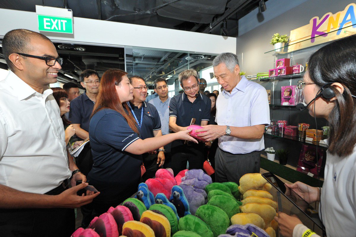 LTAsg's tweet photo. @leehsienloong Come on down to our brand new #Knackstop flagship store at the gallery too! https://t.co/fahc7EFaut