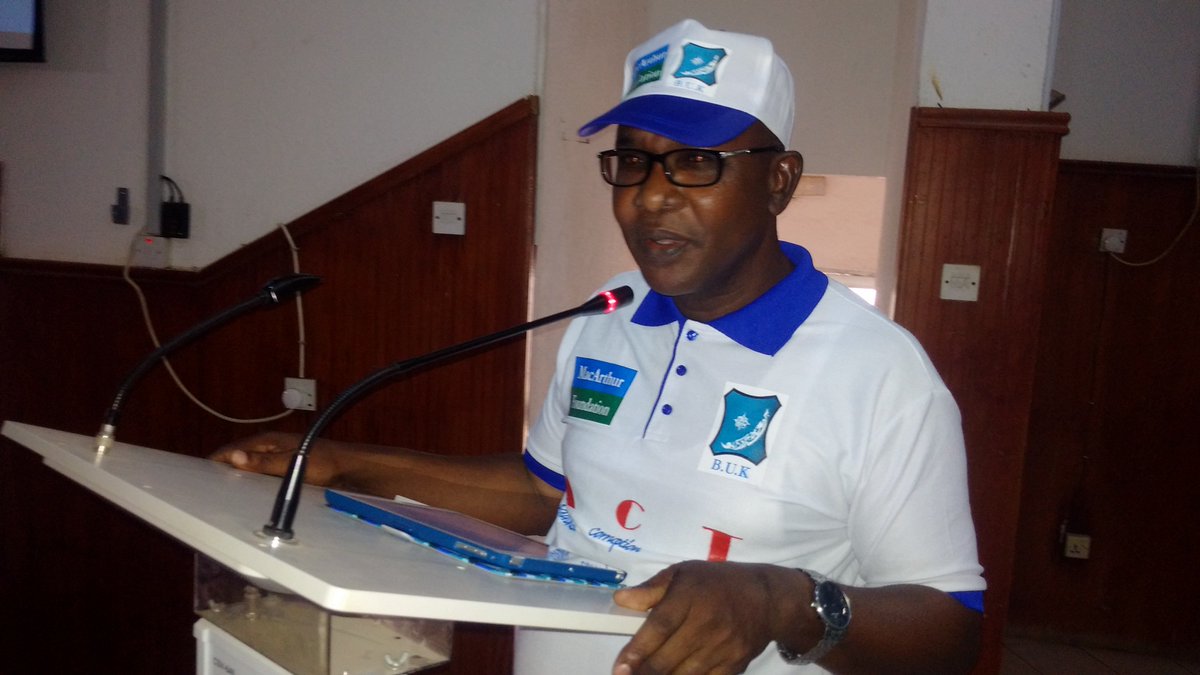 mambayyahouse's tweet photo. At Mambayya House we have series of initiatives for fighting corruption,we have for over the years been engaging different stakeholders to fight corruption-Prof. @HarunaWakili7 let's #DefeatCorruption a #CorruptFreeNigeria will b great for all citizens @macfound @MustaphaIsyak12 https://t.co/nIUjWX3TCT