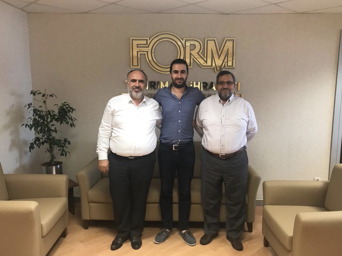 #besabbziyaret kapsamında 
Üyemiz <a href="/harunakkus_/">Harun Akkuş</a> 
BESABB Dernek Başkanımız ve
Form Danışmanlık Org. ve Tic.Yönetim Kurulu Başkanı Kasım Koç ‘u ziyaret ettiler.
Yeni iş paylaşımlarına vesile olması temennilerimiz ile 
#ticaret e katkısı olsun..
@beranett 
#besabb
#besabbişplatformu