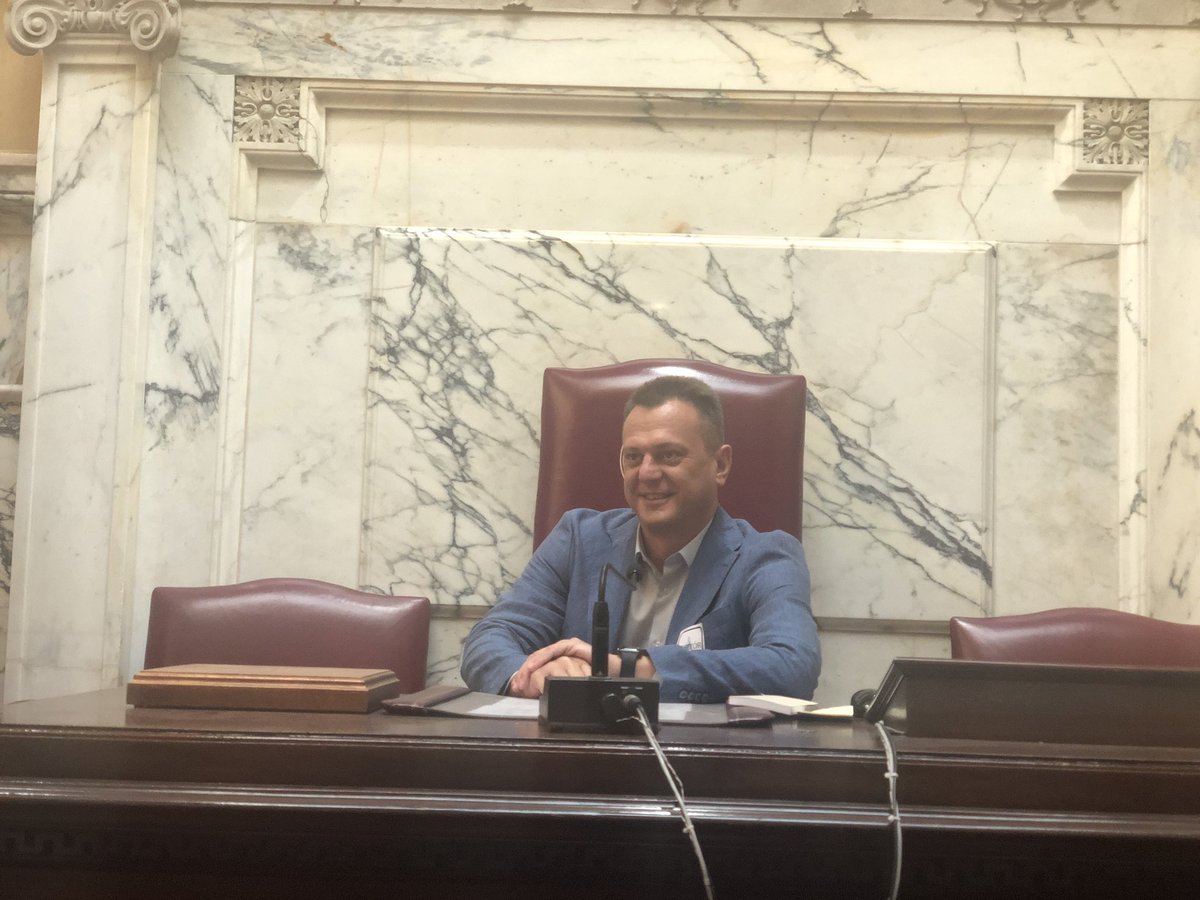 ExchangesWTCI's tweet image. The delegation is definitely enjoying their tour of the Maryland State House! #eGovUKR2018