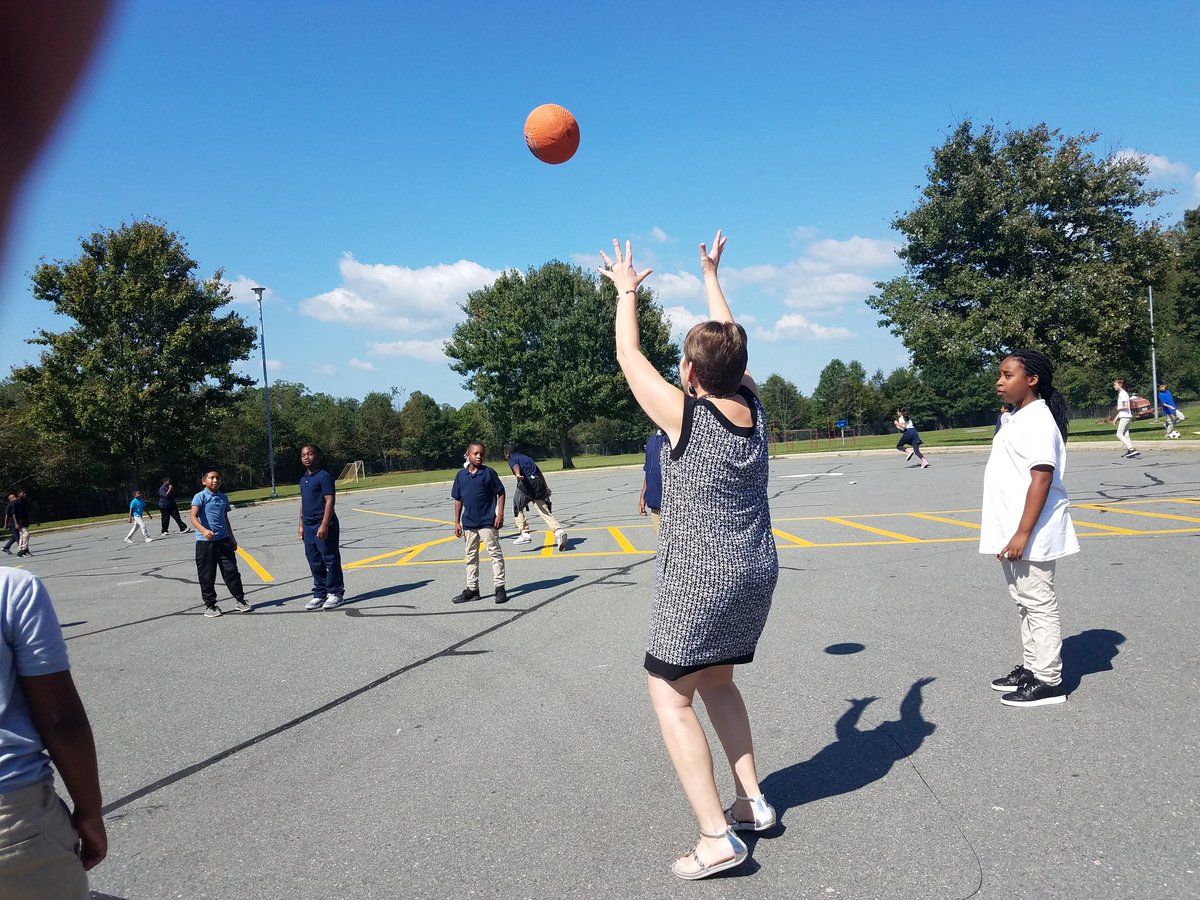 Making connections and building community #PESBreakoutYear 
<a href="/PetreeElem/">Petree Elementary</a>