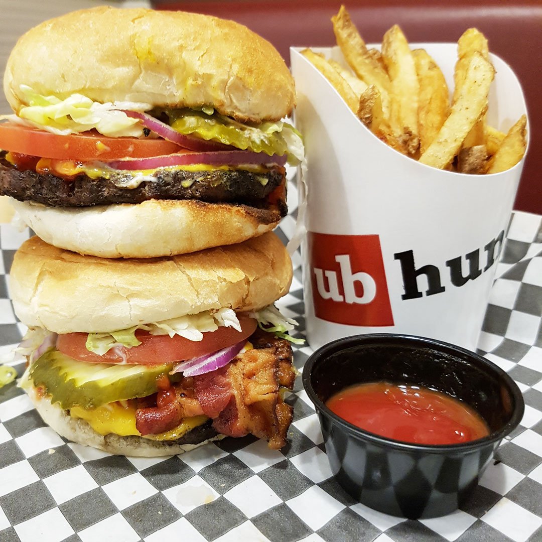unionburger's tweet photo. Wild out.
.
.
#treatyourself #ubfam #unionburger #ubhungry #ubthirsty #combo #burgertime #burgers #mississauga #brampton #nomnomnom #tasty #foodie #foodgram #eatfamous #burgraphy #biggestburgers101 #burgerorder #bigburgers https://t.co/XhFC01JjNJ