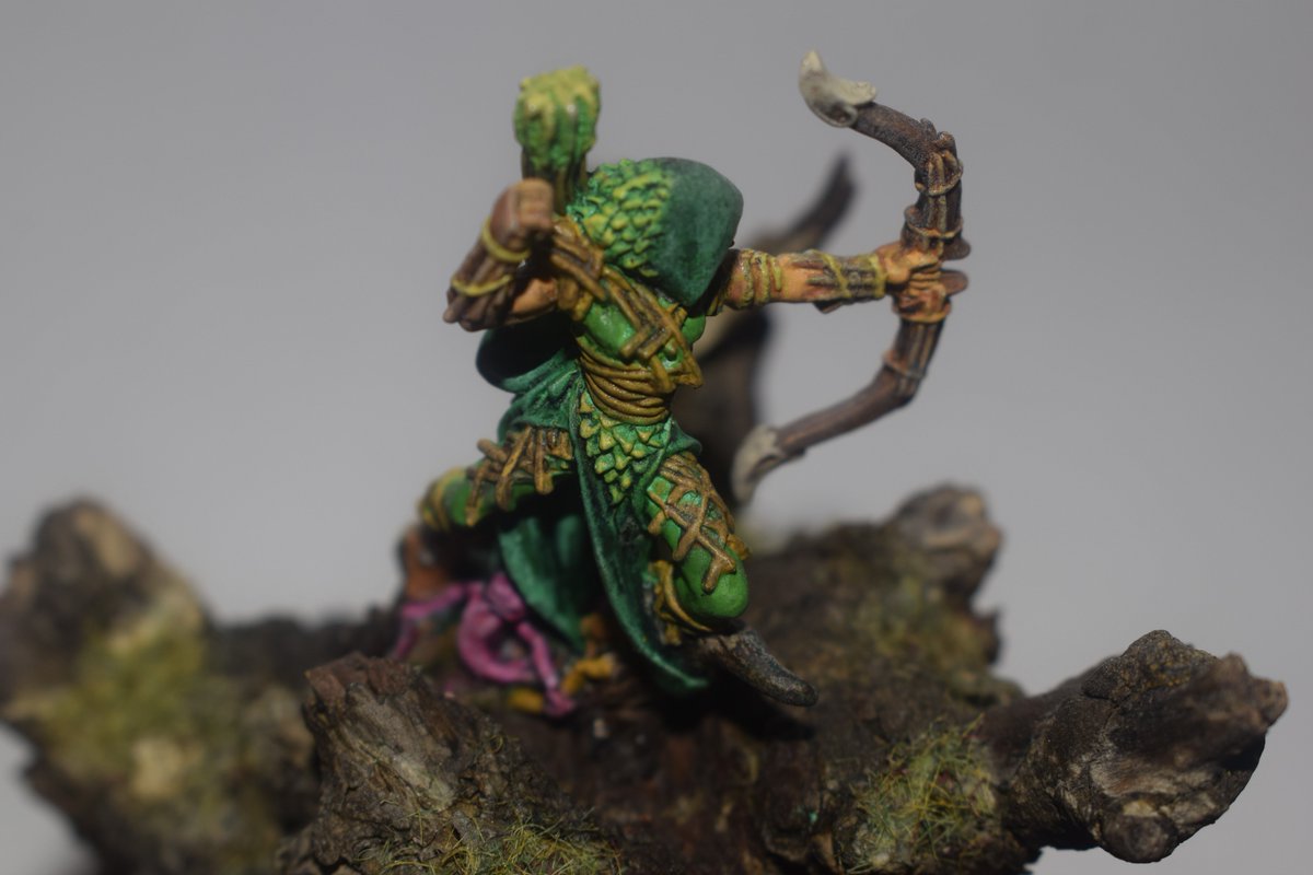 <a href="/Warhammeresp/">WarhammerFantasy.es</a> Donde pone el ojo, pone la flecha.