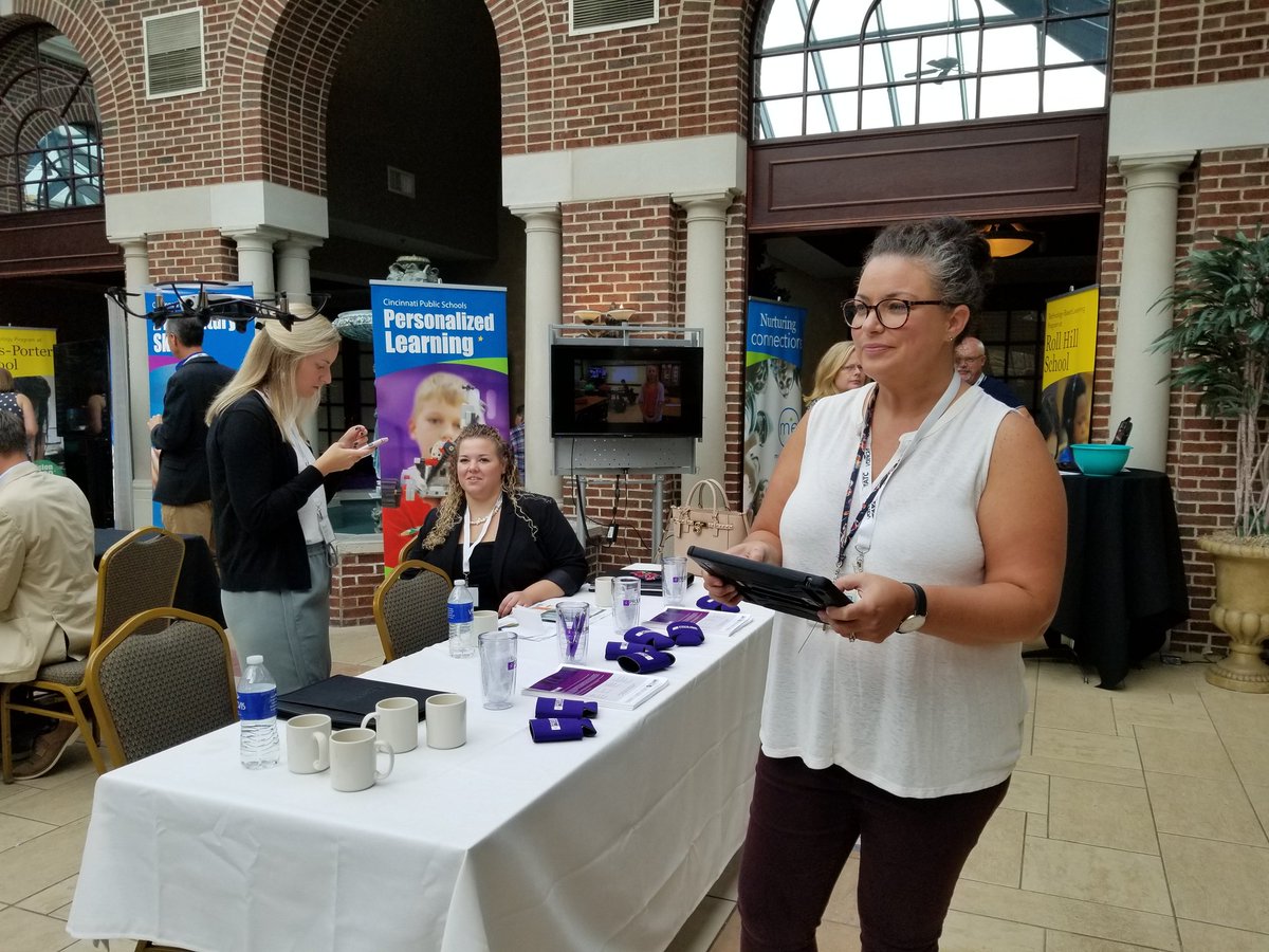Rosemary_Edu's tweet photo. Come fly a drone and learn about how @IamCPS is preparing our students to be the future tech workforce of Cincinnati!
#IamCPS #CPSandMe #comspark2018 #Comspark_tech
@jesshug5715 https://t.co/pmwIdJSshG