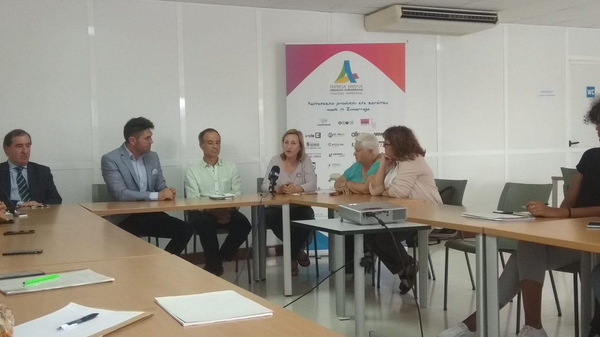 AjuntamentSVH's tweet image. 🔴Una delegació de #SantVicençdelsHorts i sis municipis més del #BaixLlobregat estan visitant el #PaísBasc per conèixer una experiència d'associacionisme municipal a #Goierri, a #Guipúscoa.  @AjPalleja @AjuntCorbera