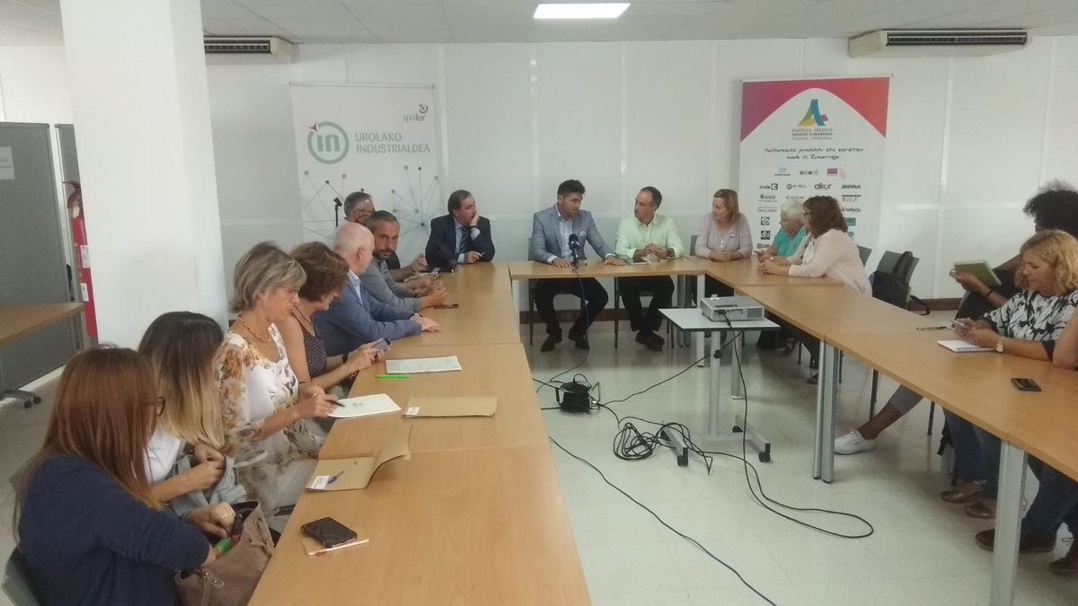 AjuntamentSVH's tweet image. 🔴Una delegació de #SantVicençdelsHorts i sis municipis més del #BaixLlobregat estan visitant el #PaísBasc per conèixer una experiència d'associacionisme municipal a #Goierri, a #Guipúscoa.  @AjPalleja @AjuntCorbera