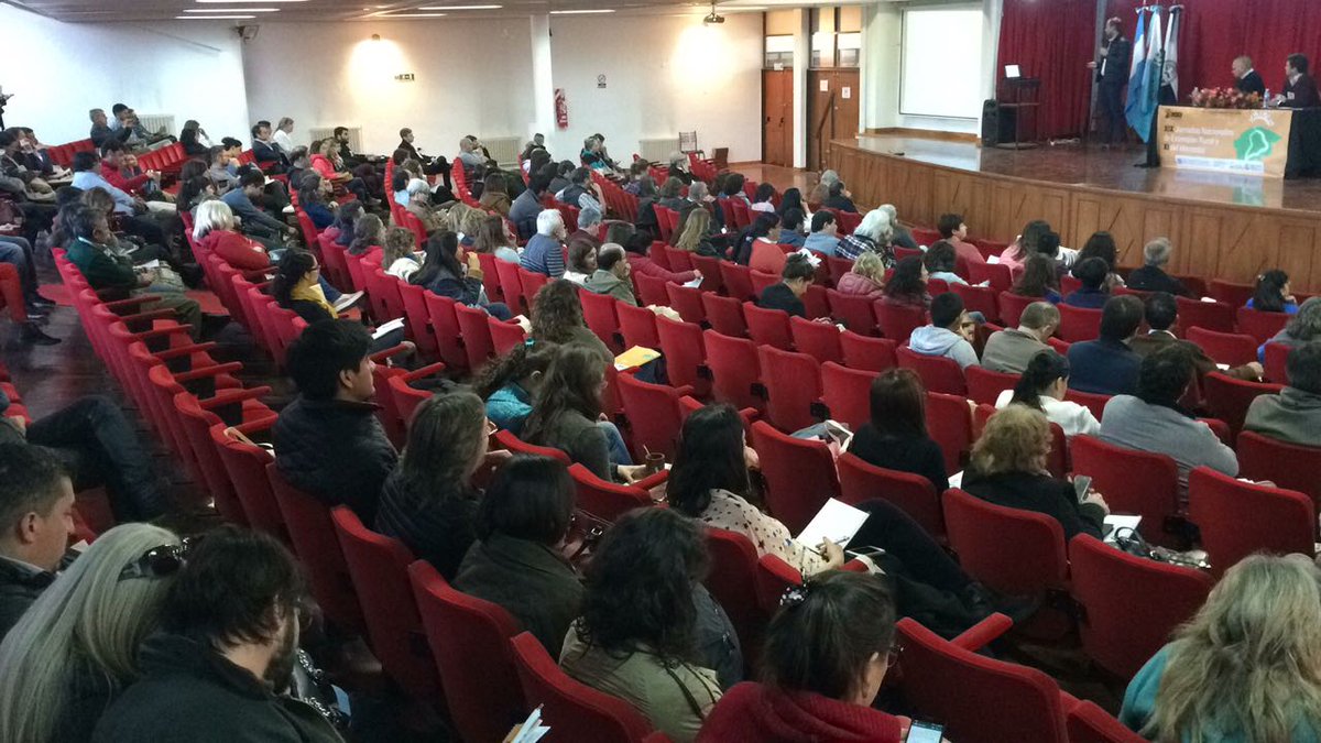 INTAInforma's tweet photo. #Ahora En las Jornadas Nacionales de Extensión Rural y del Mercosur en la @UNCuyo bajo el lema ¿Hacia dónde vamos?: contribuciones de la #Extensión rural para la sustentabilidad de los territorios, @intaargentina debate junto con participantes de Latinoamérica. #AADER https://t.co/SURLBE4GNe