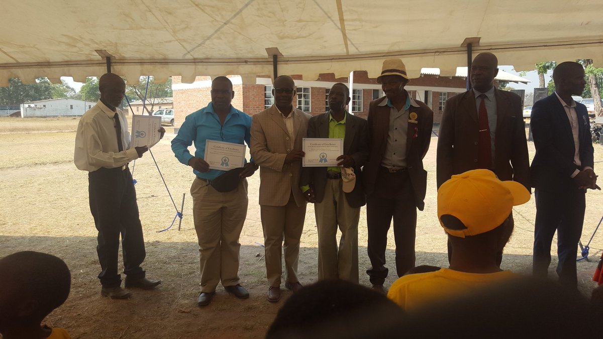 TembaMliswa's tweet photo. Here I'm with the SDC for Nyagori Secondary. A community that is very much attuned to the use of education. #DevelopmentCheteChete https://t.co/8K7Co44F15