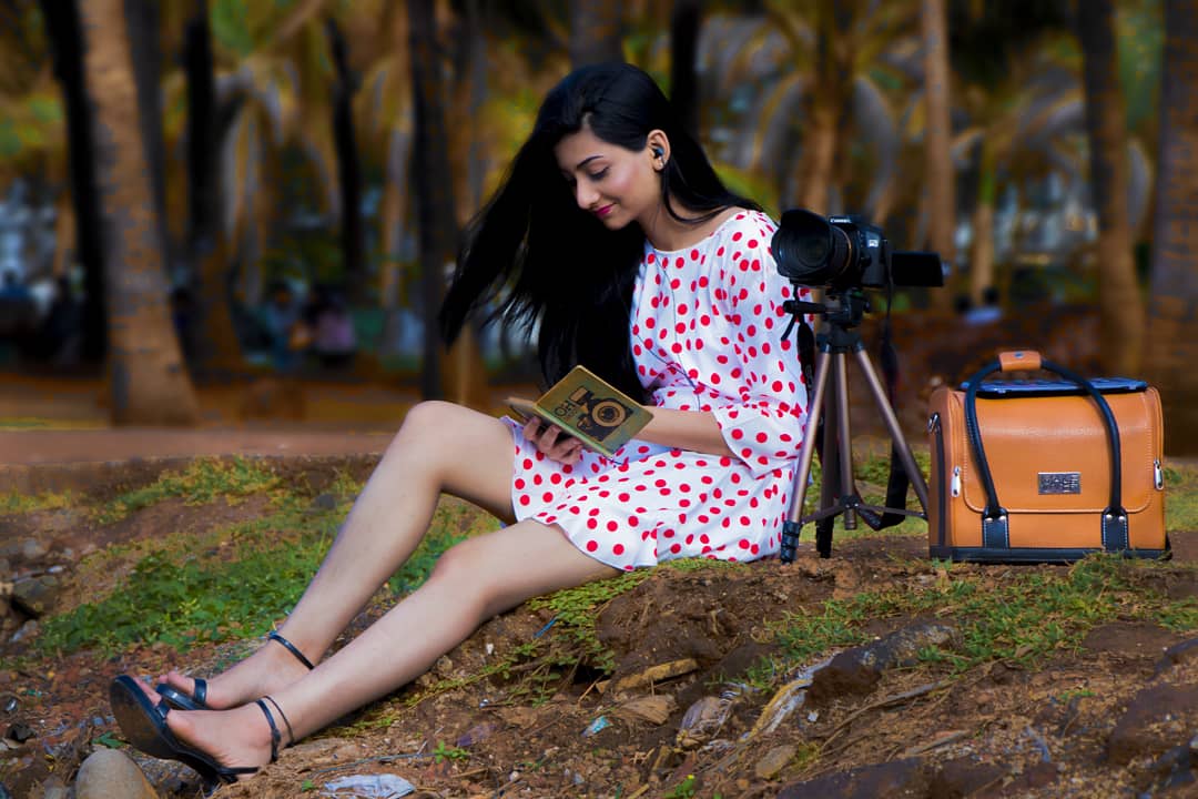 KhadeKrrish's tweet photo. #mppmeetup 😊❤️ S2 E2
Photographer: @3rdeyeview
Model: @meghaashetty

https://t.co/uDUKyKnHbK

@mumbai.portraits Presents,

PORTRAIT MEETUP
Powered by:
@zoria.studio &amp; @the_wishlist.store https://t.co/b2krqtDamH