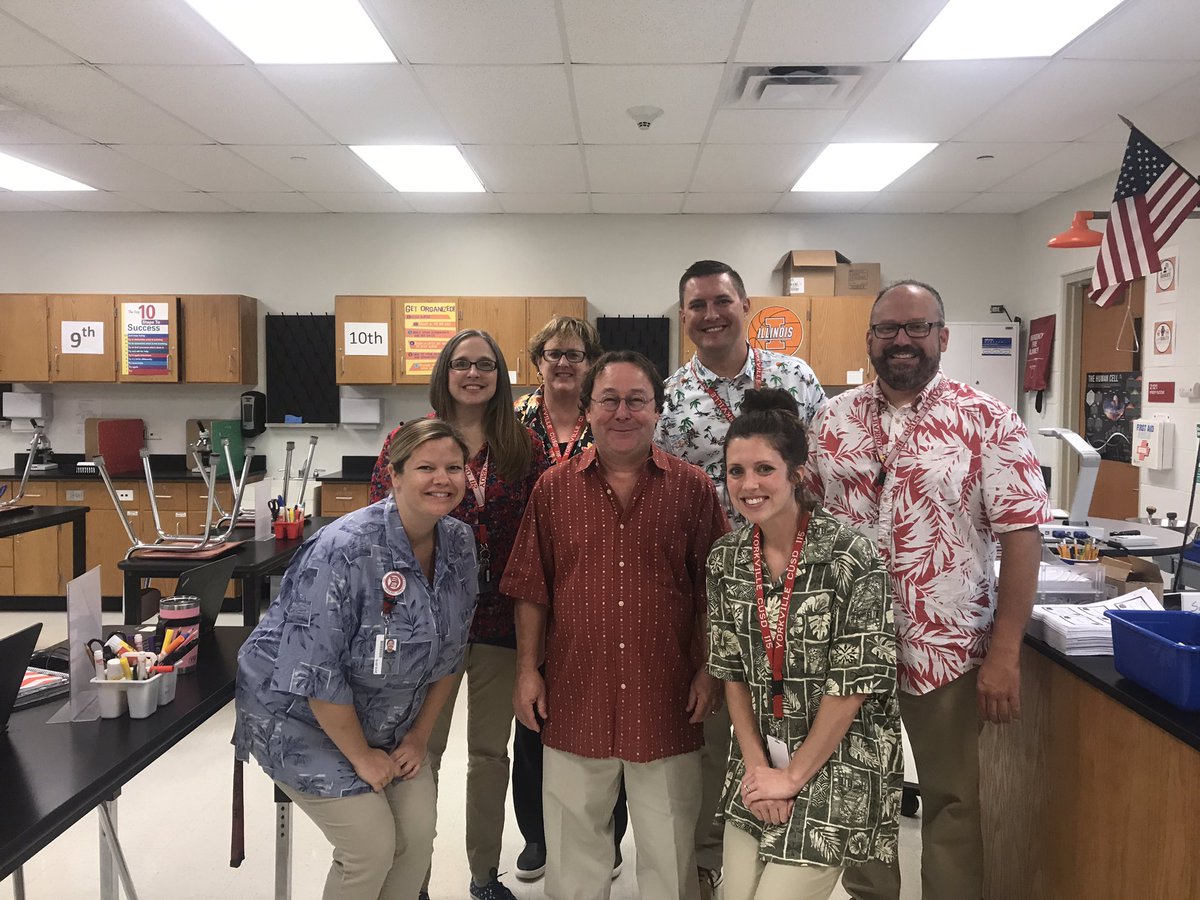 What if we all dressed like Mr. LaFleur today? #WhatIfYMS