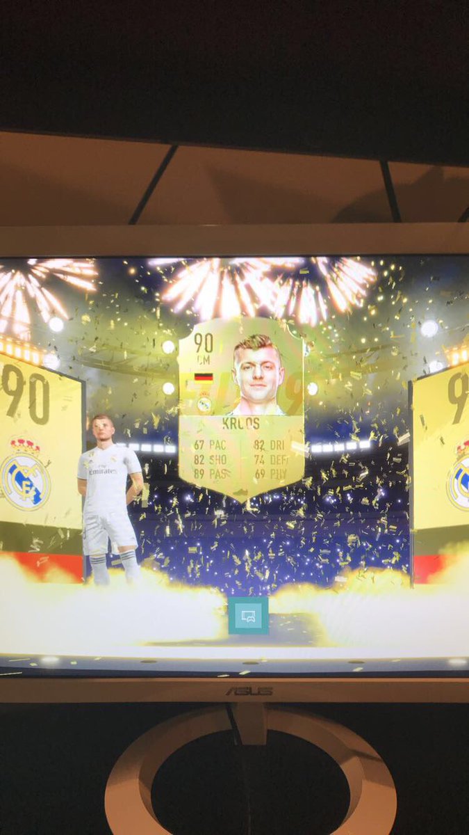 vincentchase24's tweet photo. No way!!!! @Castro1021 @NepentheZ @RunTheFUTMarket https://t.co/CpdiENREy6