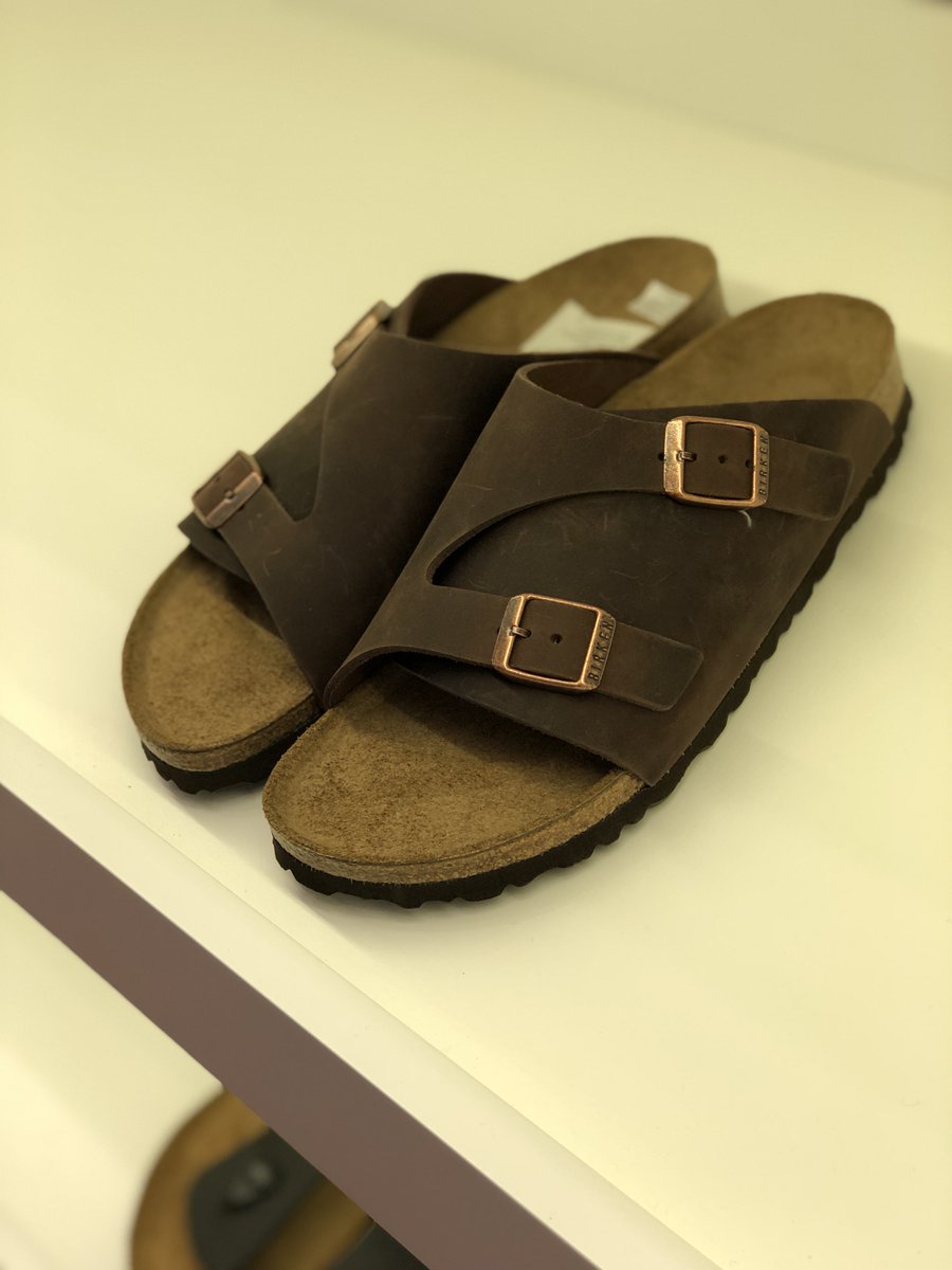 AlcortaShopping's tweet photo. • #ExclusiveDays en @AlcortaShopping •
Los días 21, 22 &amp; 23 de septiembre, disfrutá un 10%, 20% y 25% de descuento en #Birkenstock y más locales adheridos presentando tu #ExclusiveCard.
Conoce todos los locales adheridos en nuestra web. https://t.co/iT5ROC7NN3