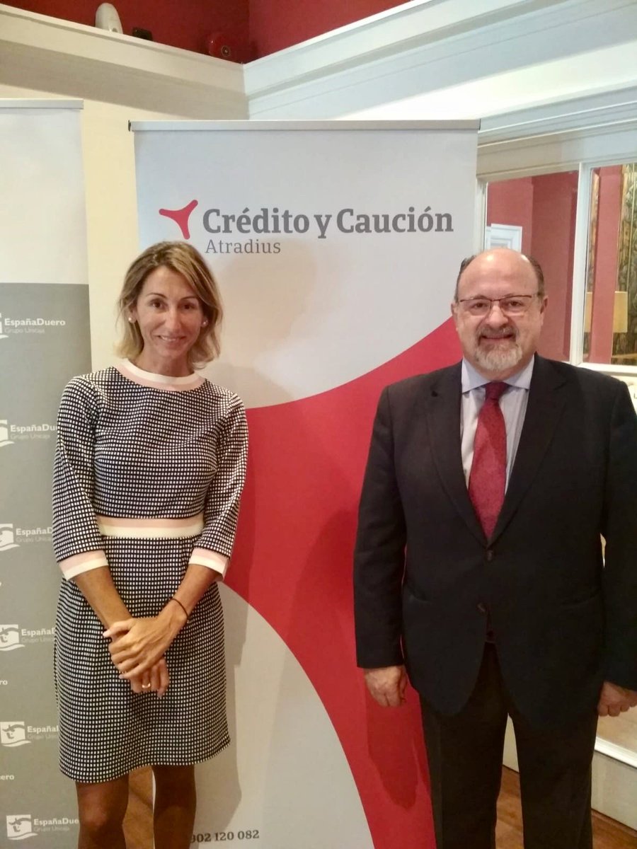 creditoycaucion's tweet photo. Hoy nuestra directora de la sucursal Asturias, Esther Landa y nuestro Asesor Técnico, Ricardo Río, han participado en Diálogos León, un espacio organizado por @dialogos_para y enfocado al debate y análisis de las nuevas oportunidades económicas de negocio #DDLEON https://t.co/tHSanosIHM