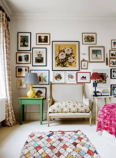 _houseandgarden's tweet image. How to display your art - we've got dozens of tips here. buff.ly/2CtgEo9