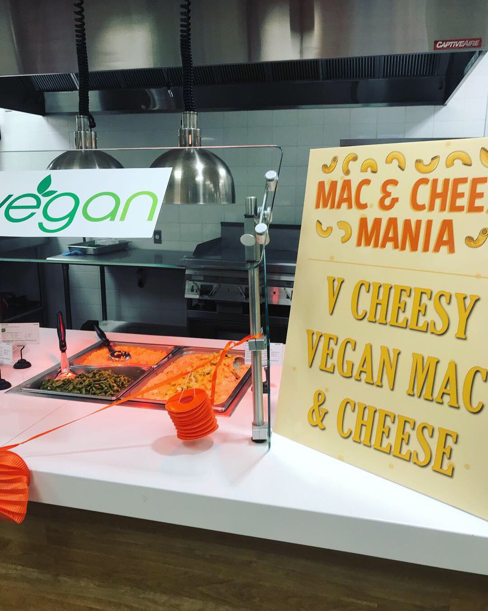 AUDining's tweet photo. MAC &amp; CHEESE MANIA HAPPENING NOW!! We have Mac Burgers, Vegan Mac &amp; Cheese, Mac &amp; Cheese Pizza and MORE! 

#americanuniversitydining #eatingmadeeasy #audining #macandcheesemania https://t.co/o7B3ZgqtaC