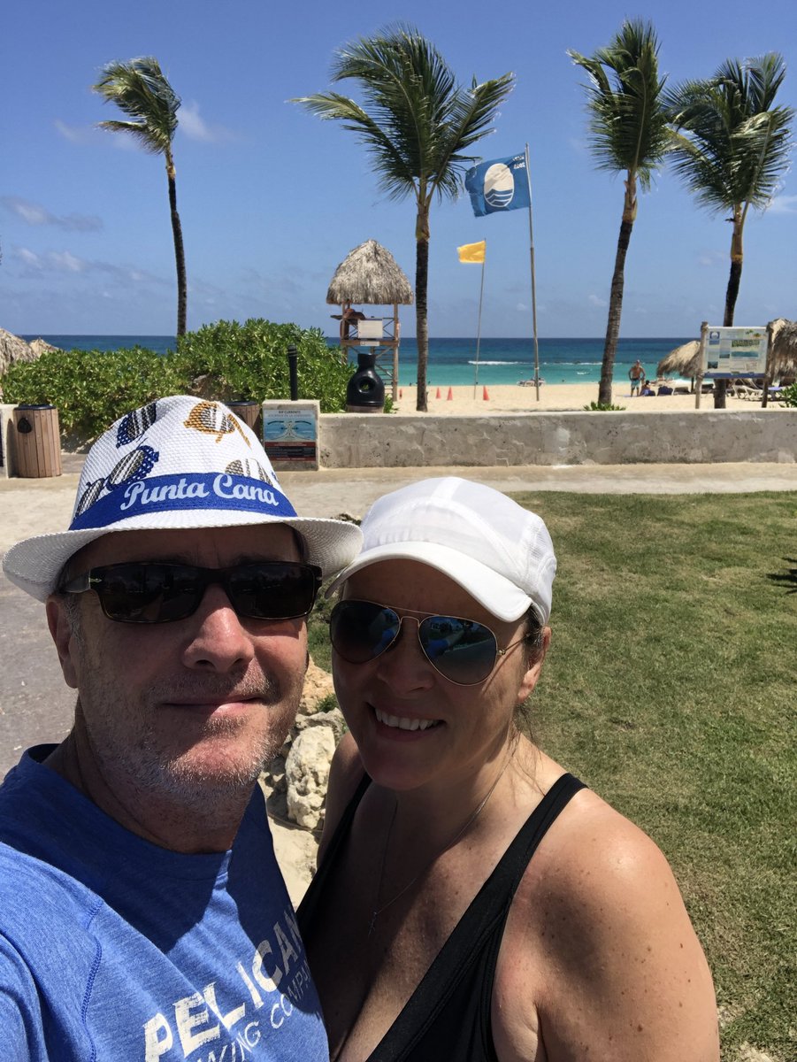 toddtvl's tweet photo. A beautiful day and person I am with. Thank you #VARTECH2018 for a world class event. https://t.co/MffOSEyDtx