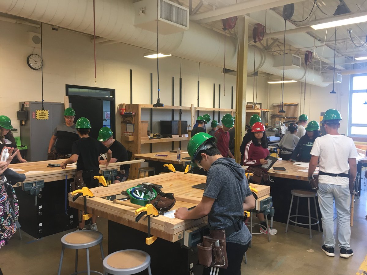 We just finished up the first stop on our Illinois #CareerTechEd tour at <a href="/RHSRebelPride/">Ridgewood HS</a> in Norridge with <a href="/IllinoisACTE/">IACTE Il Association for Career & Technical Ed</a>. Here’s their Geometry in Construction class. What impressive programs! Stay tuned for more details next week on the CTE Policy Watch Blog!