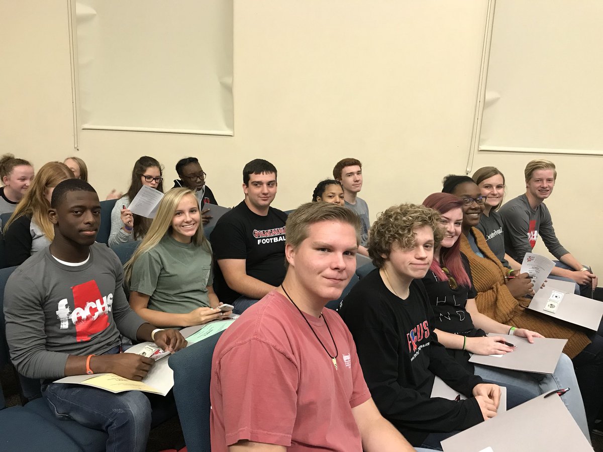 melissalewis08's tweet photo. SHS at FOCUS Rally #scsaggies https://t.co/GOSJDb51Bs