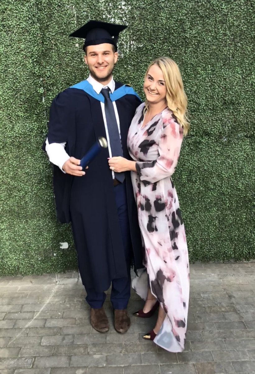 78_sami's tweet photo. What Hard work, perseverance and determination gets you. 💞🎓 #proudfiancee https://t.co/h9xs2bCUVY