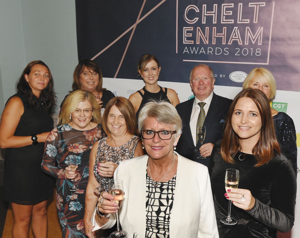 CGT_Lettings's tweet photo. We love this pic from the @glosliveonline #CheltAwards last week! Great to be involved as sponsors &amp; celebrate all the amazing achievements of businesses &amp; people in #Cheltenham.  
#GlosBiz #Lettings #TrustTheExperts #Gloucestershire https://t.co/TxXzDJ61dq